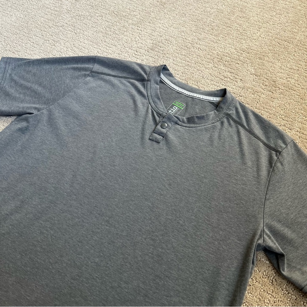 Stio Men’s Tipton Tech Performance Short Sleeve Henley T-Shirt - Picture 3 of 6